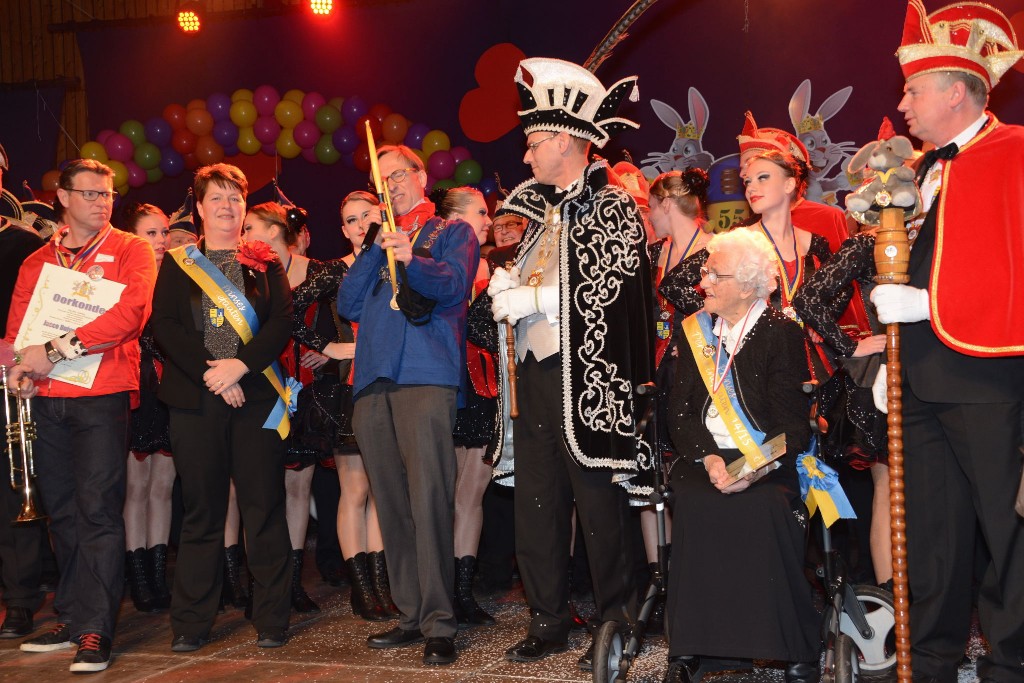 ../Images/Senioren carnaval 2015 063.jpg